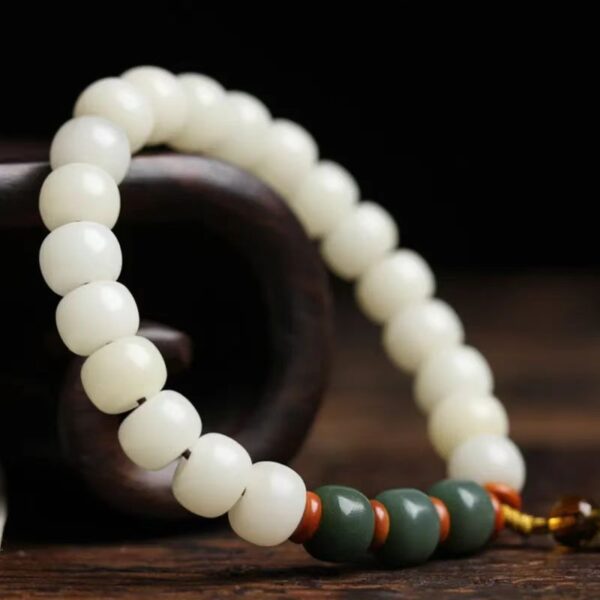 White jade bodhi root bracelet weathered bodhi bucket bead bracelet for men and women single circle to protect health and purify the soul - Image 4