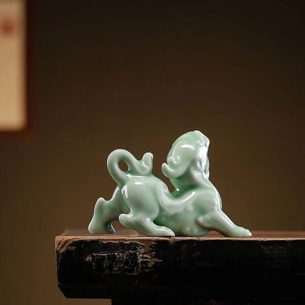 Celadon Zhaocai Jucai town house pixiu ornaments -- Gather wealth, protect home and protect wealth - Image 2