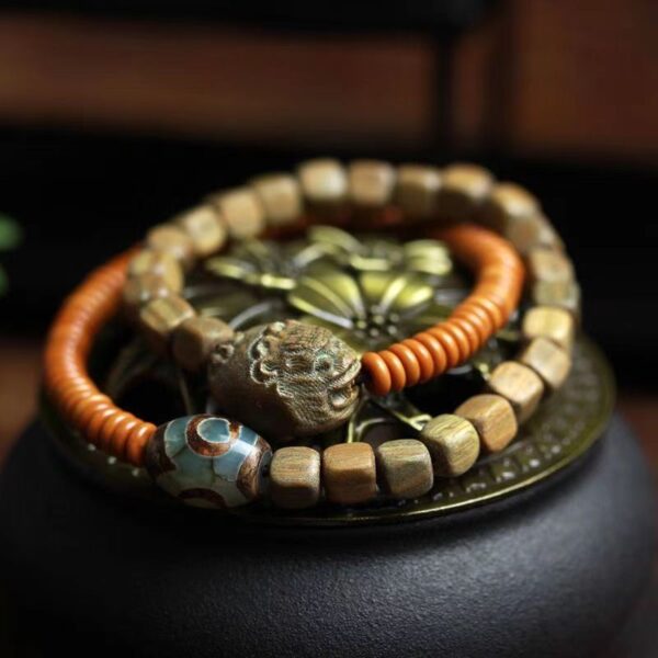 Laosan Green sandalwood Bracelet - sandalwood Buddha beads combined with olive core, the aroma is overflowing, helping the health and purification of the soul and happiness - Image 3