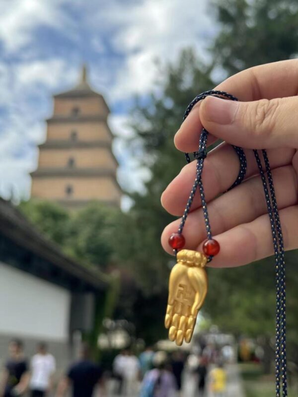 The temple priest enlightened Lotus Buddha hand peace and good luck as intended good health purify the mind Wang career necklace --Praying for happiness and health, spiritual purification, attracting wealth Wang career - Image 3