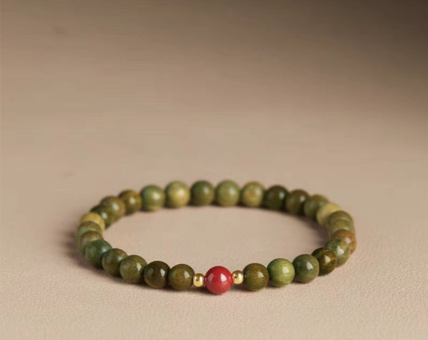 Natural green sandalwood bracelet - Women's vermilion transfer beads and Agarwood tray play Buddha beads, meditation purification spiritual jewelry - Image 2