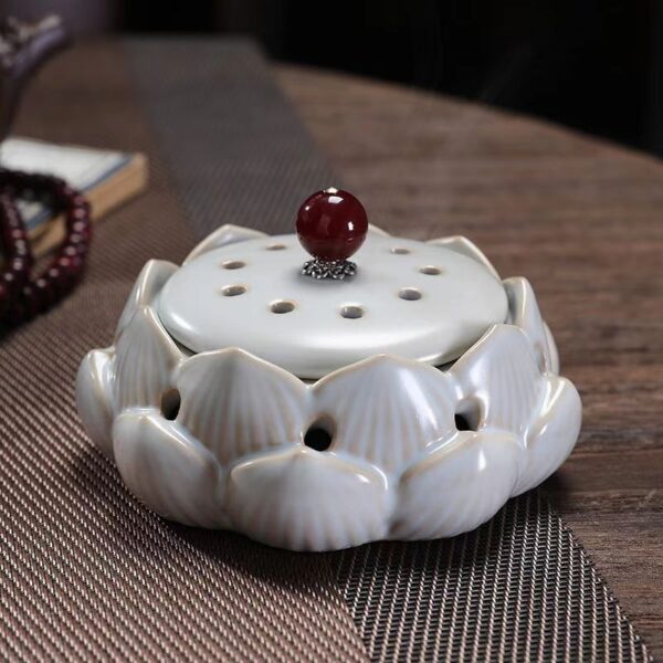 Lotus incense burner Aromatherapy furnace calm the mind, purify the air and help health - Image 2