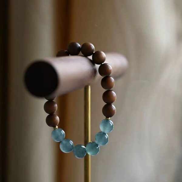 Jadeite and Dongtu Incense Bracelet - Stabilizes emotions, cleanses the mind, and promotes business - Image 2