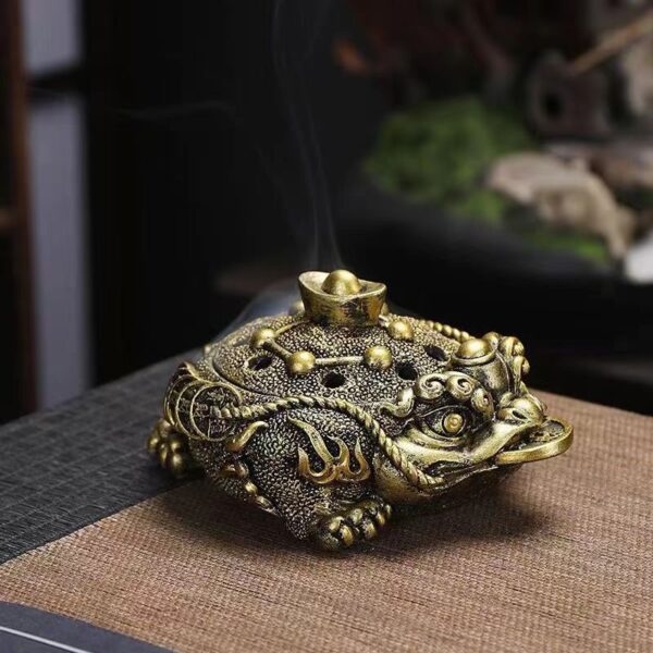 Golden cicada incense burner -- Attract wealth and prosperity, purify the mind, soothe the mind and protect the family - Image 2