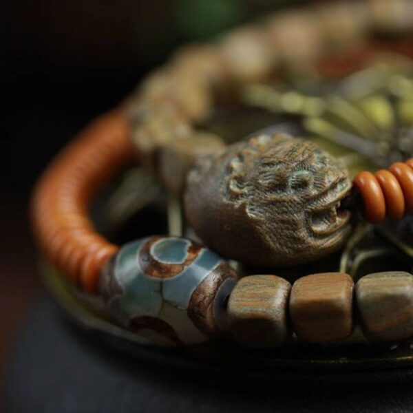 Laosan Green sandalwood Bracelet - sandalwood Buddha beads combined with olive core, the aroma is overflowing, helping the health and purification of the soul and happiness - Image 4