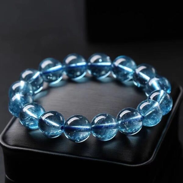 Natural Blue Crystal Aquamarine Bracelet - Energy guardian for purifying soul and career