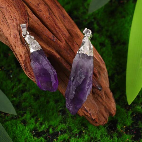 Natural amethyst Pendant - Energy guardian of wealth and career