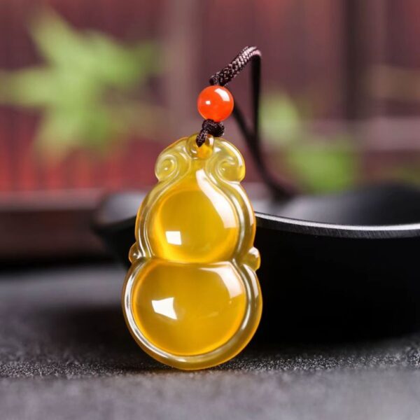 Topaz gourd pendant - symbol of peace and good luck - Image 5