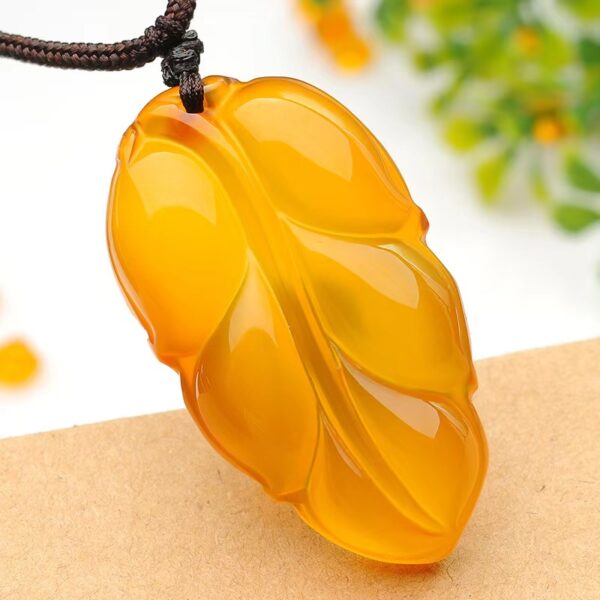 Natural topaz pendant - Confidence and wealth gathering - Image 5