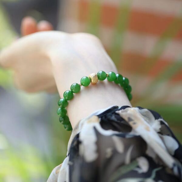 Jade and Spinach Green Bracelet - Energy protection that purifies the soul and promotes health - Image 3